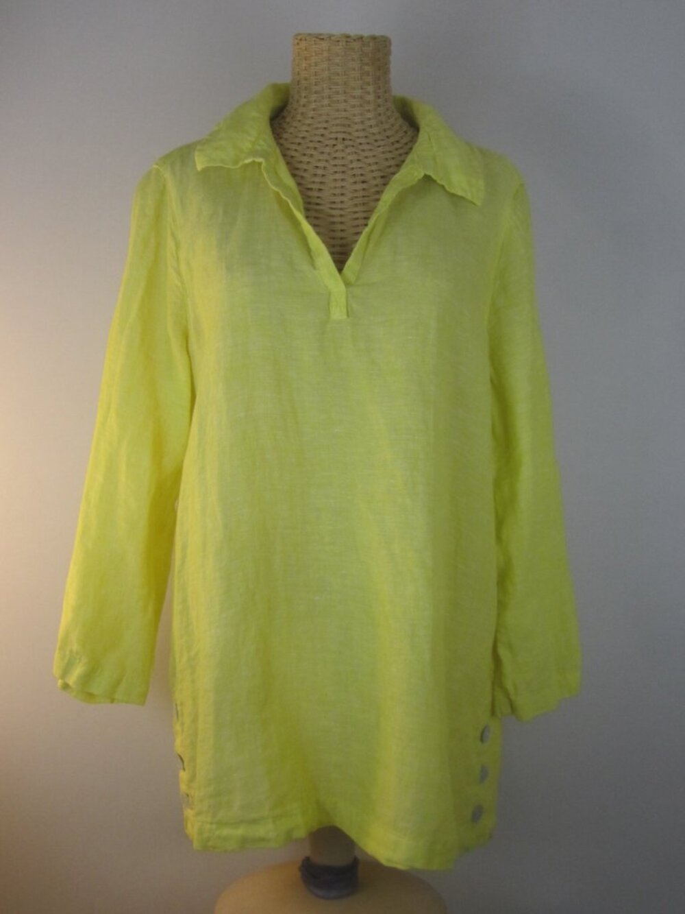 Tahari Womens Large Yellow 3/4 Sleeve 100% Linen Tunic Shirt Blouse Collared